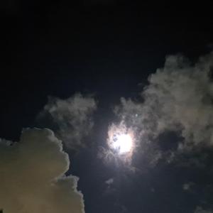 hearTbrokeNoNthEinsidE (feat. Yung Lain & Ann)