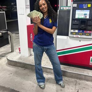 he in love wit a dumper