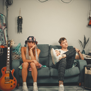 Recuerdas (feat. Miller Jr)