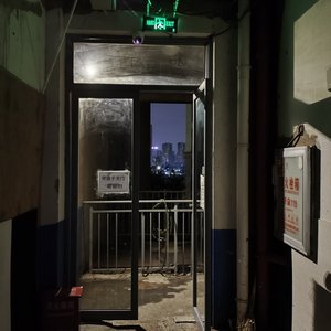 我不怕悲伤，独自流浪♫