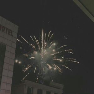 《三十九帧雨季》