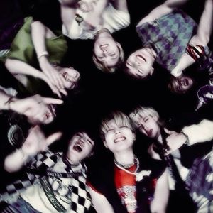 STRAY KIDS-𝔻𝕠𝕞𝕚𝕟𝕠 by .𖥔 ݁ ˖ᯓ★𝐇𝐀𝐍.ᐟ𖦹