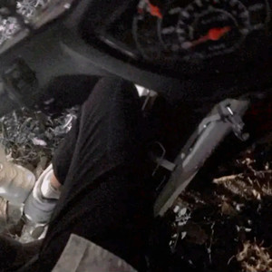 Người Khóc Cùng Anh