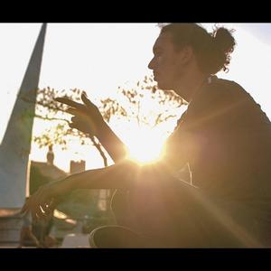 No Puedo Dejar de Besarte