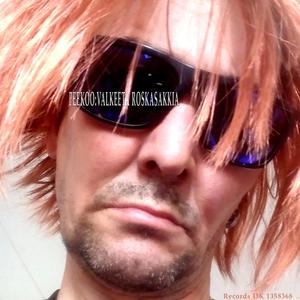 Tuuli puiden lehdillä leikkii