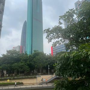 我承认我很穷了