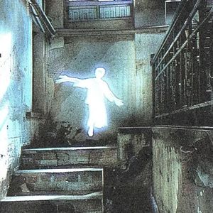 只有躲进亚空间里才能暂时忘记你