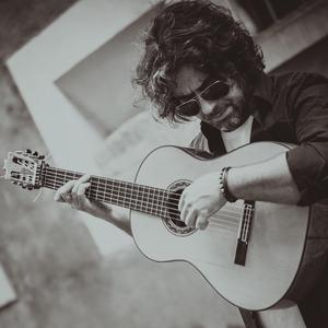 Karşıda Görünen Ne Güzel Yayla