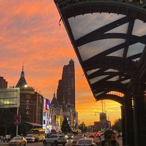 风 你轻轻捉弄我的头发