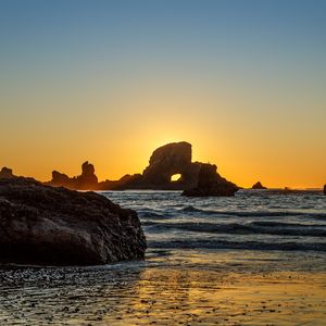 钢琴白噪音里的舒缓入眠之境