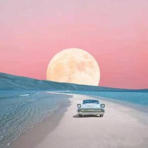 两人的自拍在朋友圈暴晒