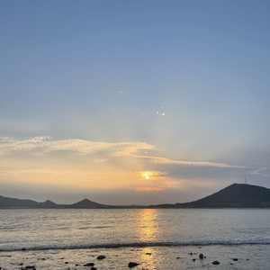 蒸汽里升起平整云