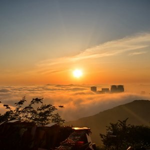 地上铁