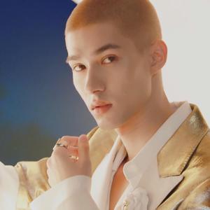 输入法打可爱按第五（翻自 米卡/高卿尘/吴宇恒/薛八一/张星特/曾涵江/鞠婧祎）