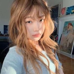 为什么我愿意沉浸在她的假象^