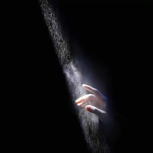 相爱枷锁与自我解脱