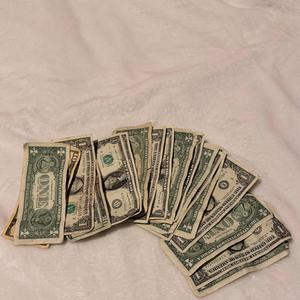 Crown Me (feat. Alex775)