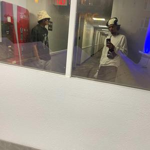 She gon go (feat. OKS)