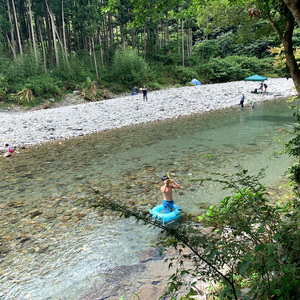 夏休み (summer holidays)