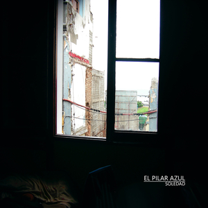 Frente a la Comisaria