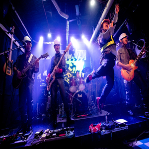 さしみを食う女 (原曲)