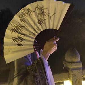 离（翻自 艾辰）