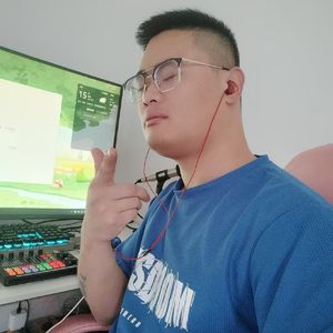 Kanye和THOME生子！