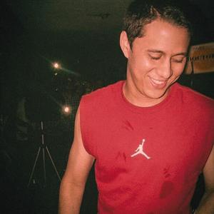 TRIUNFAR (feat. 90zBeatz)