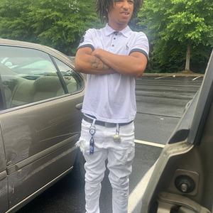 no love (feat. problemchildtaay)