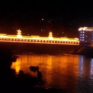 劲爆的士高舞曲