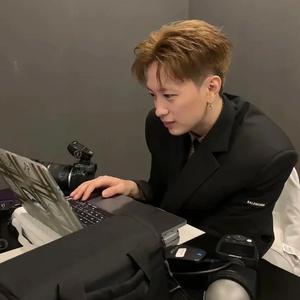 艾志恒Asen | 从小镇男孩到传奇的DAY1日记