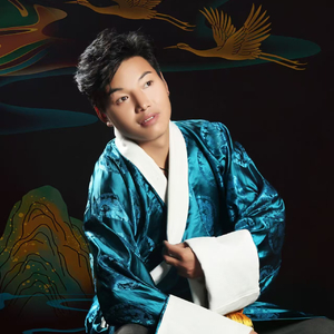 圣地甘丹曲果