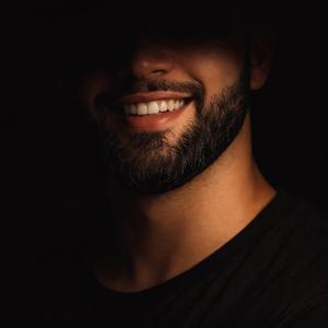 DEMASIADA PERSONALIDAD