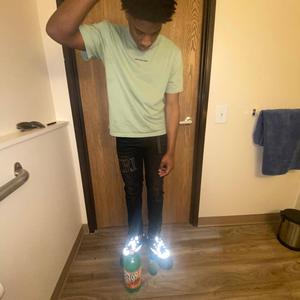 Bow Talk (feat. Solitary Quan)