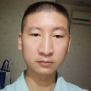 笑红尘-歌手-汤星