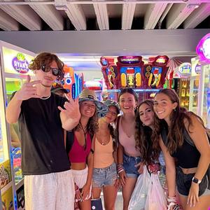 Woah (feat. Okaymar)