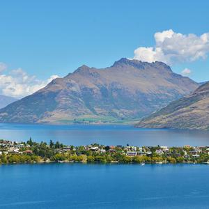 早已习惯一个人走