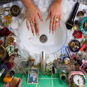 asking the moon (feat. Areti)