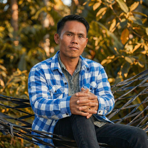 ມື້ໃດສີປະຜົວ (มื้อใดสีปะผัว)