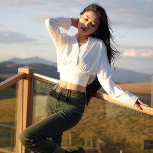 小妹心中只有你 (伴奏)