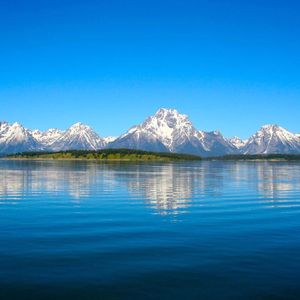 老磨盘边误人生