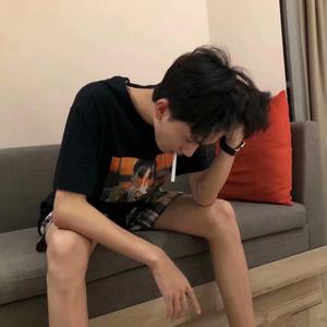 六哲-毕竟深爱过（抖音DJ版）（DJ黎小霸 remix）