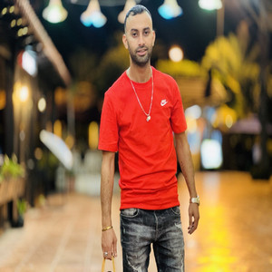 ana Fl Habss Hiya Tawjd Fl 3ress