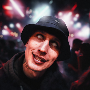 Тут валят басы