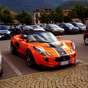 Paper Planes and Rusty Chains