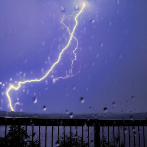 Temporal Thunderstorm