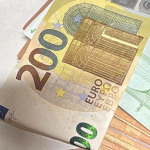 HalléElCamino (feat. Casto)