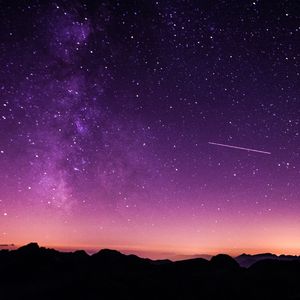 《E8r钢琴曲》踱步星河