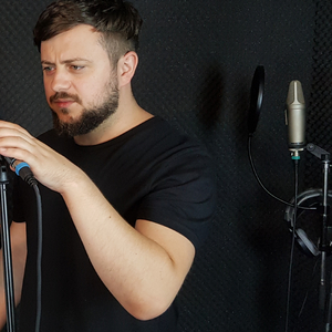 O lume nebuna (feat. Poe)