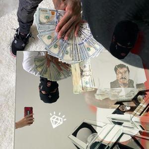 Paranoid (feat. Slimesito)